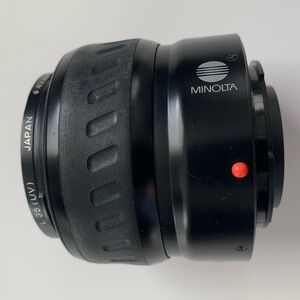 Minolta Maxxum Power Zoom 0.5m/1.6ft. AF 35-80 Lens - Japan